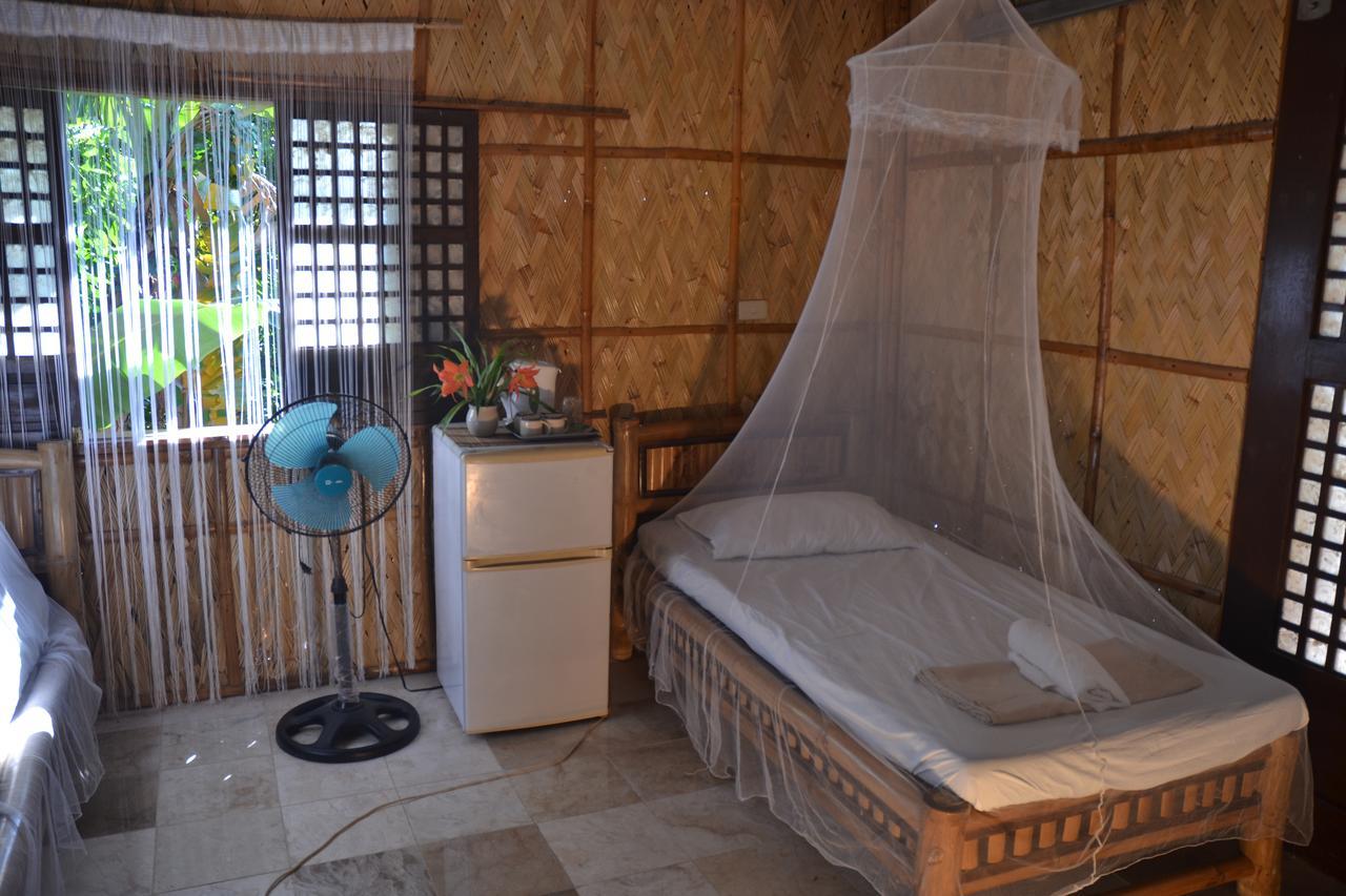 Bamboo Beach Resort Пуерто Галера Екстериор снимка