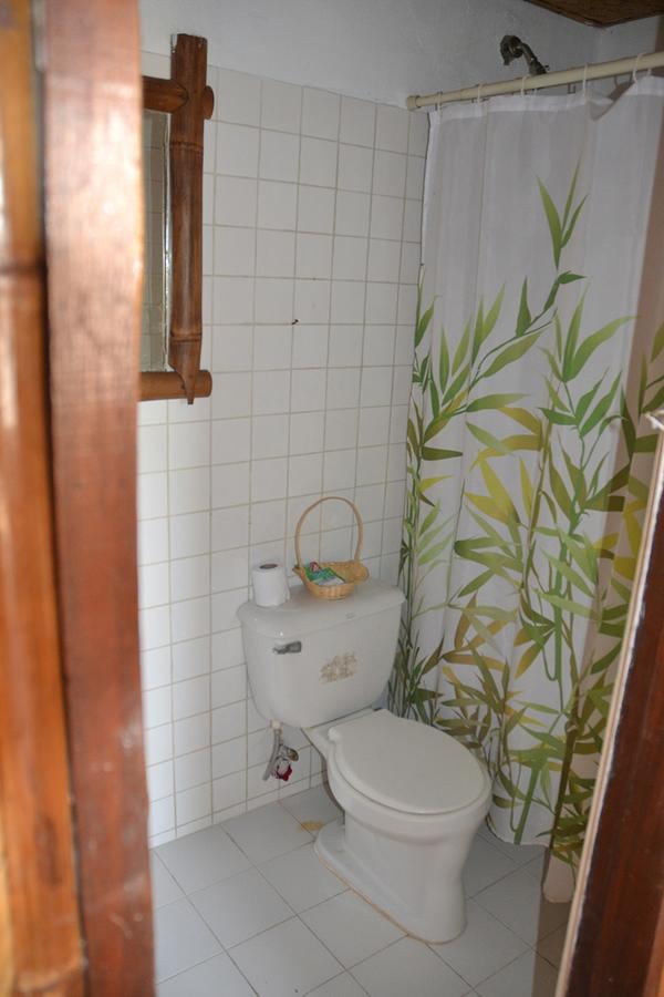 Bamboo Beach Resort Пуерто Галера Екстериор снимка